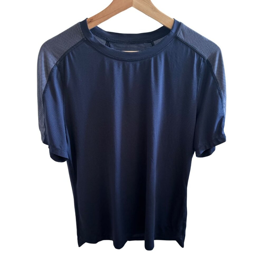 Lululemon men's shirt size medium blue